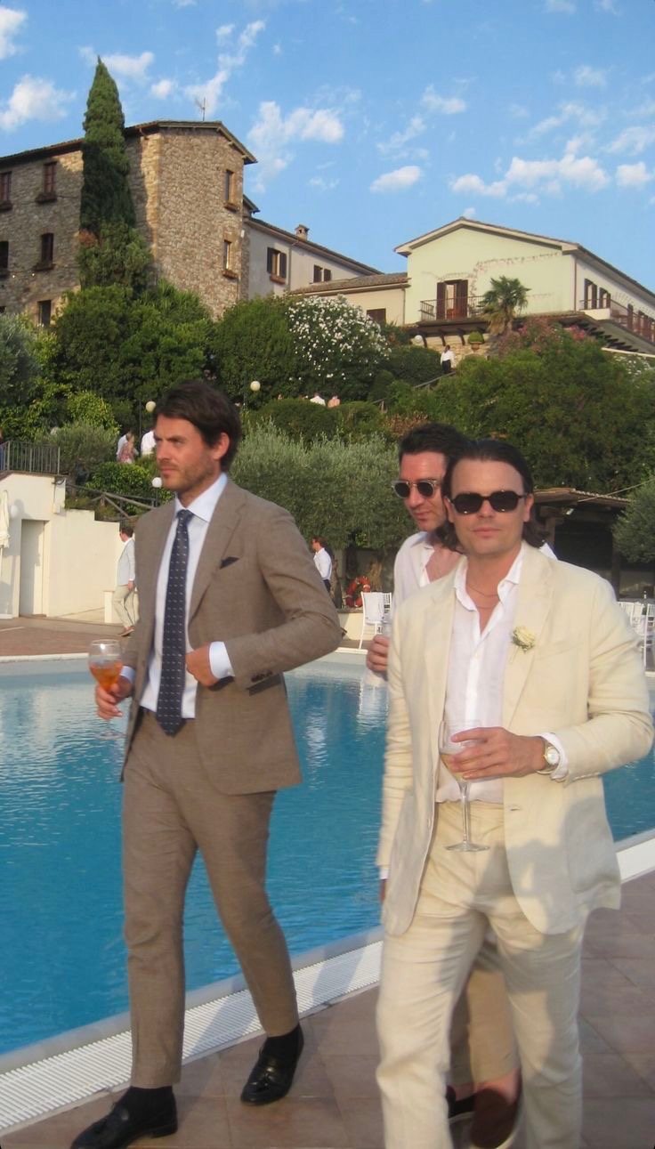 Outfit idea: tan and cream suits